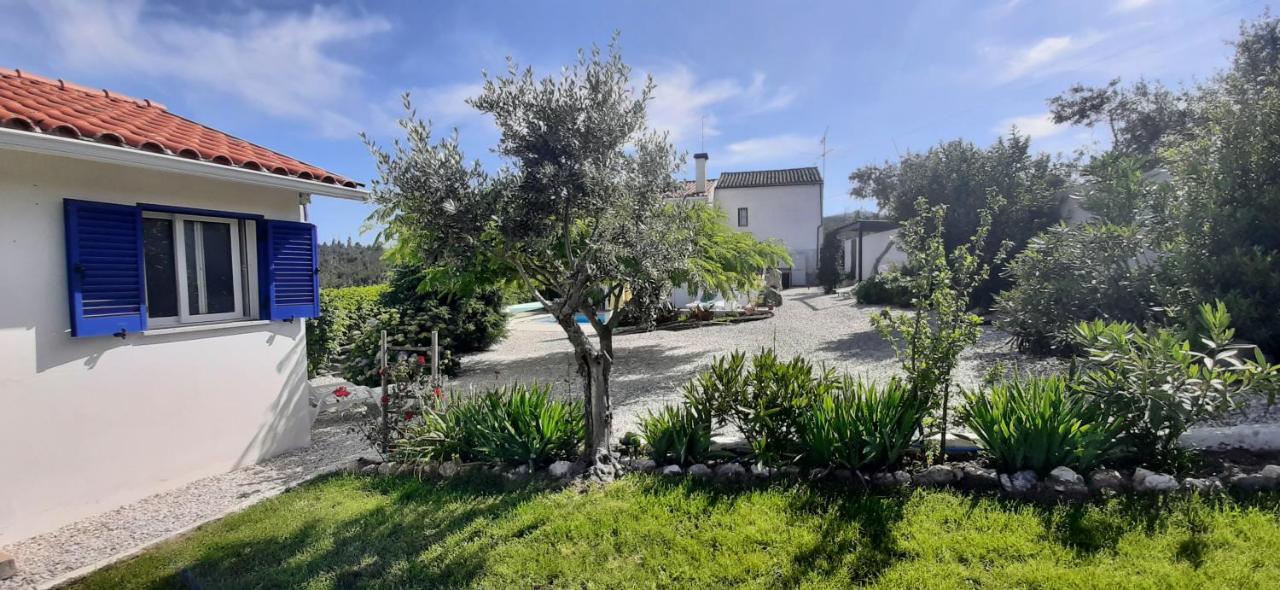 A Casa Francesa Vila Anceriz Exterior foto
