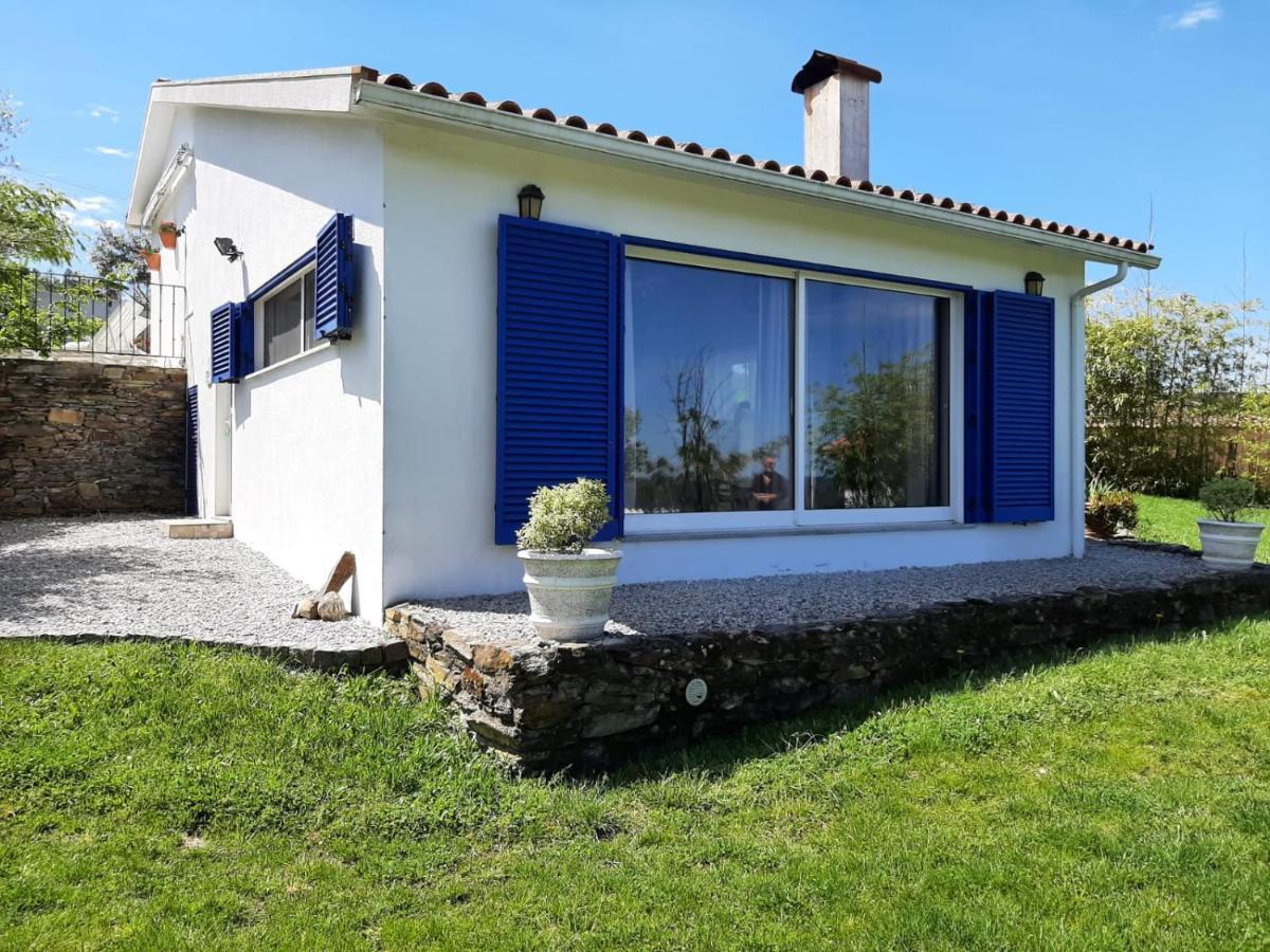 A Casa Francesa Vila Anceriz Exterior foto