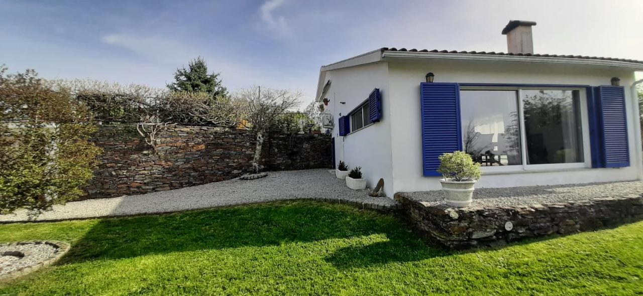A Casa Francesa Vila Anceriz Exterior foto
