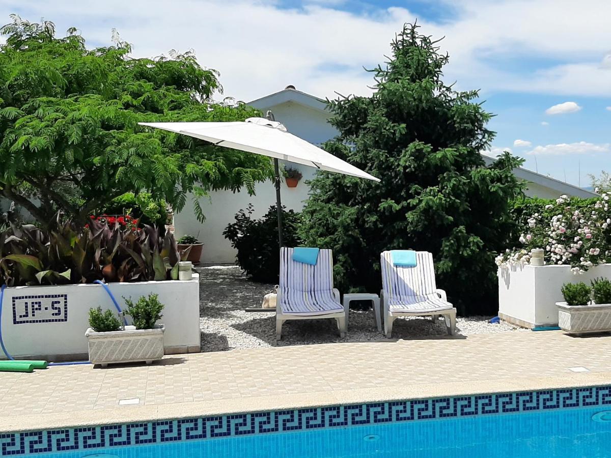 A Casa Francesa Vila Anceriz Exterior foto